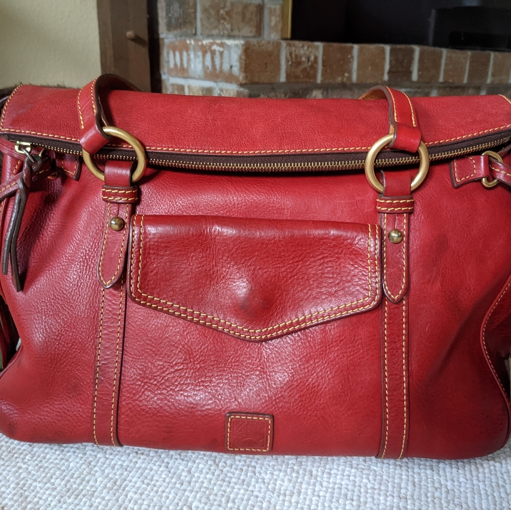 Dooney and bourke florentine Smith Bag in Red